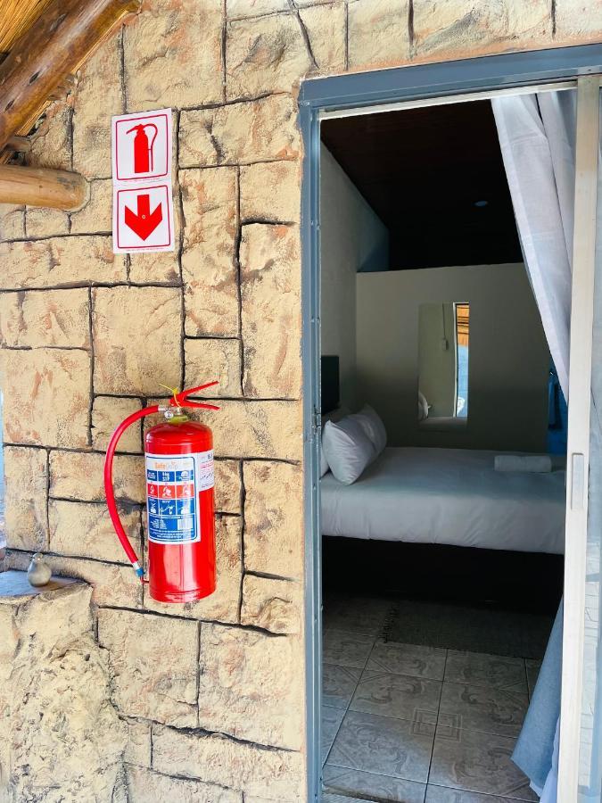 קמפטון פארק Host Hub Guest House מראה חיצוני תמונה