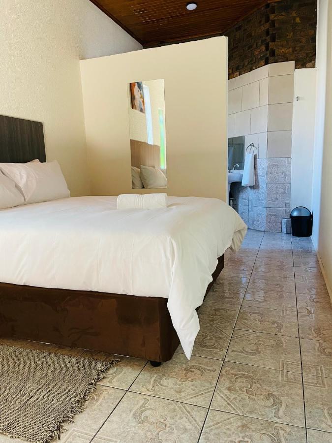 קמפטון פארק Host Hub Guest House מראה חיצוני תמונה
