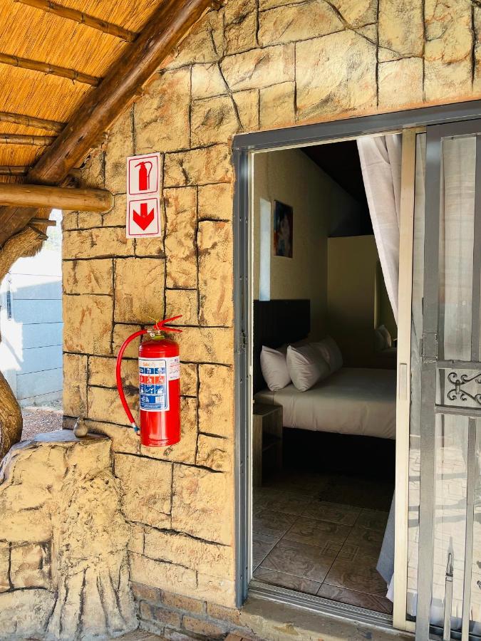קמפטון פארק Host Hub Guest House מראה חיצוני תמונה