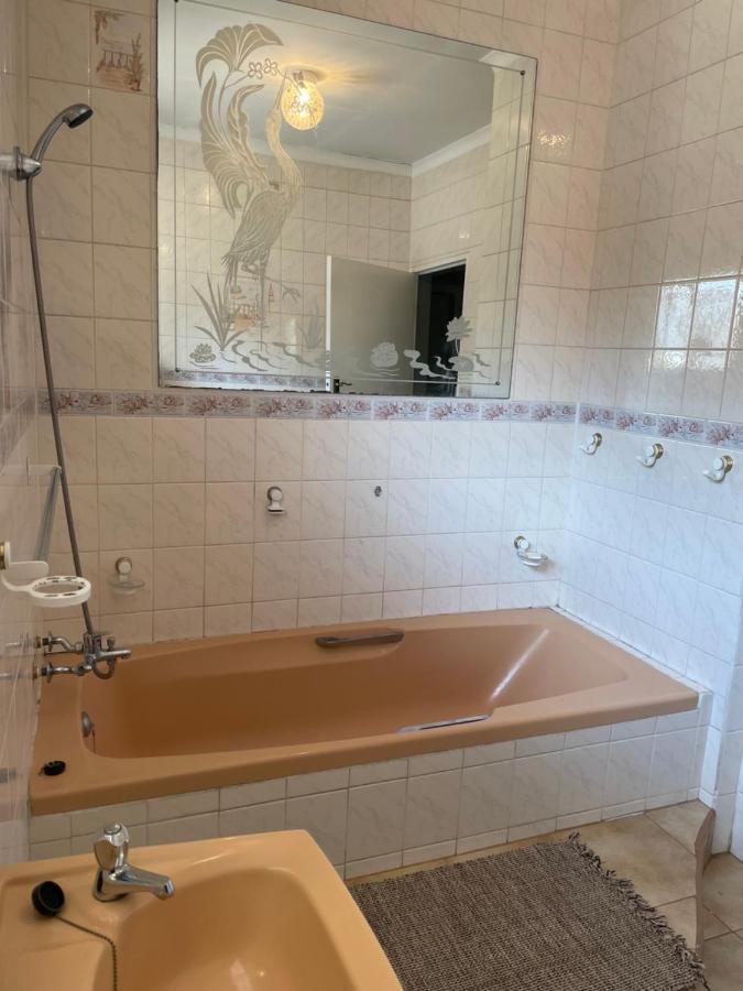 קמפטון פארק Host Hub Guest House מראה חיצוני תמונה