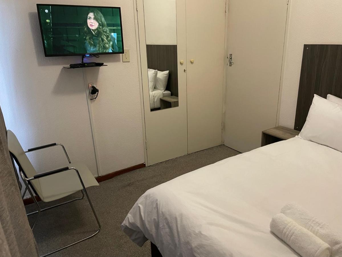קמפטון פארק Host Hub Guest House מראה חיצוני תמונה