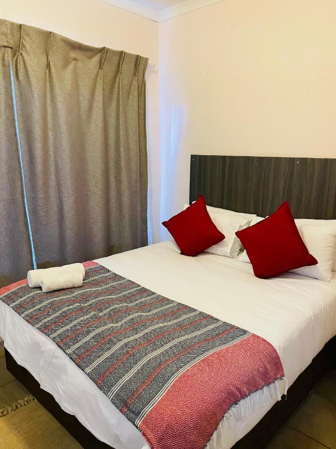 קמפטון פארק Host Hub Guest House מראה חיצוני תמונה