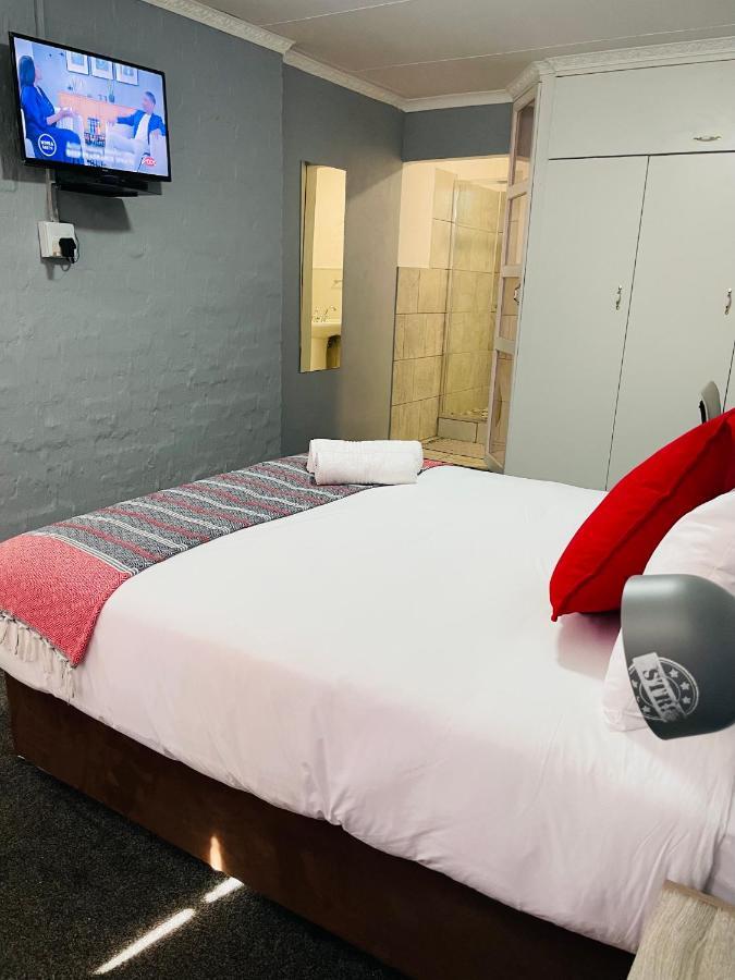 קמפטון פארק Host Hub Guest House מראה חיצוני תמונה