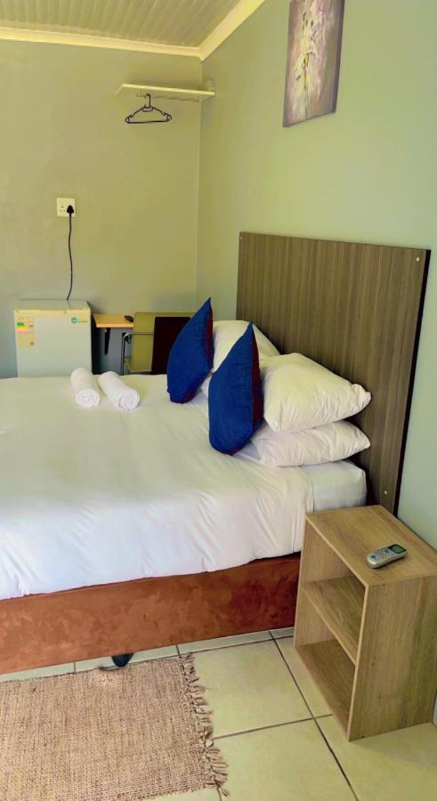 קמפטון פארק Host Hub Guest House מראה חיצוני תמונה
