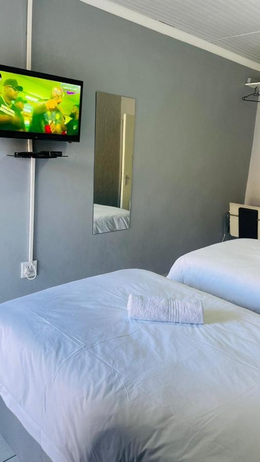 קמפטון פארק Host Hub Guest House מראה חיצוני תמונה